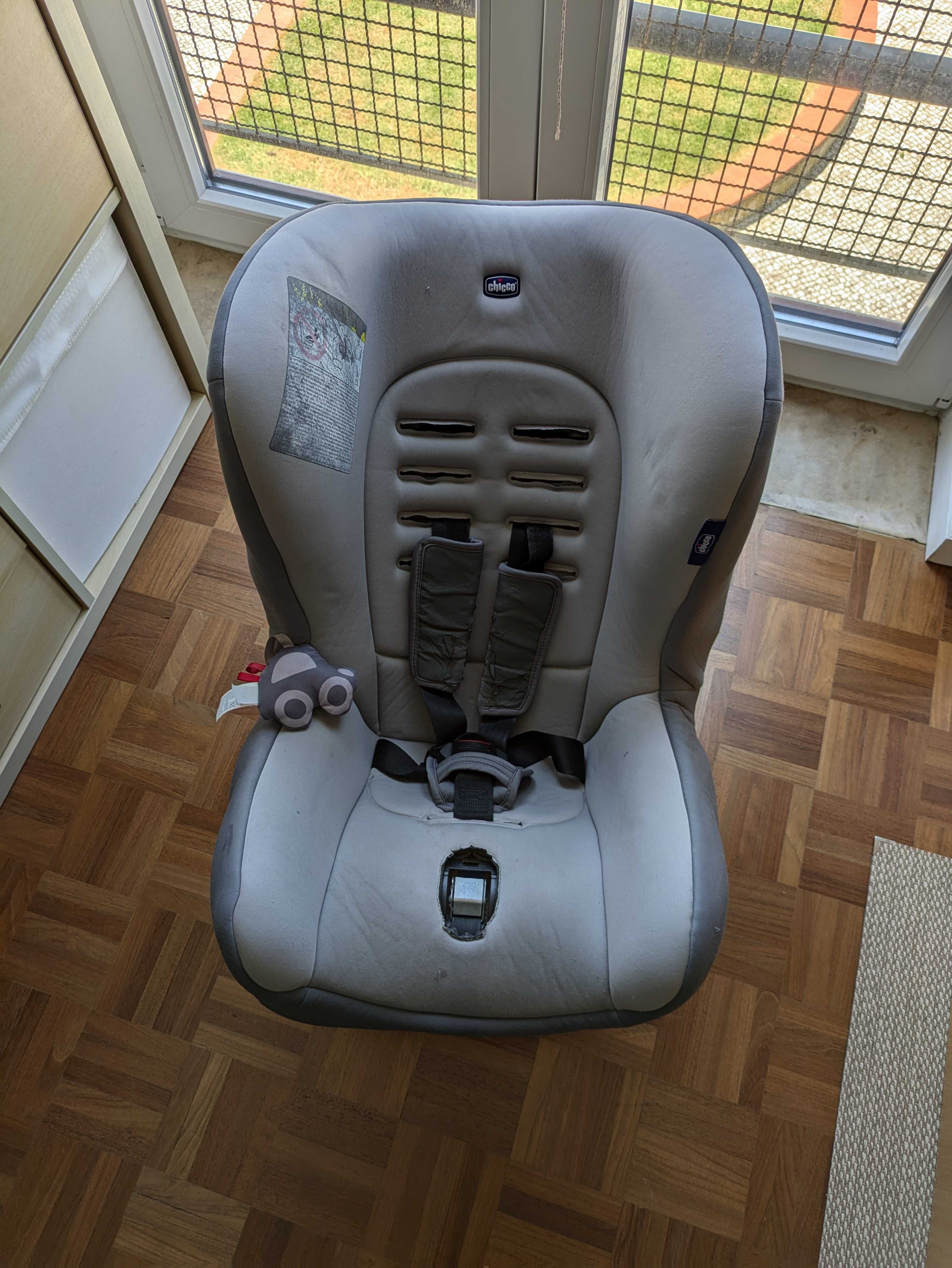Cadeira Chicco Auto Cosmos 0-18Kg Bastante usada