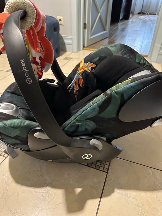 Автокрісло cybex cloud q