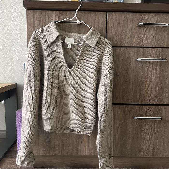 Светр бежевий h&m