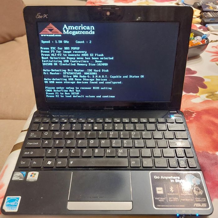 Asus Eee Pc z ładowarką