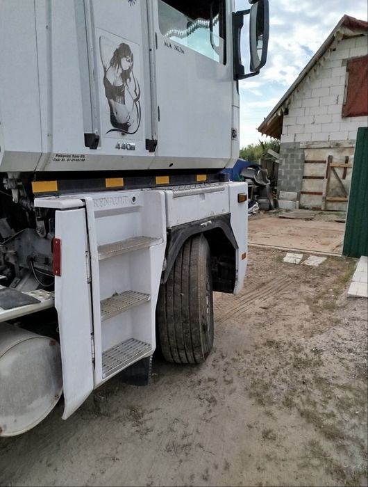 Тягач Рено Магнум 2005 року Євро-3