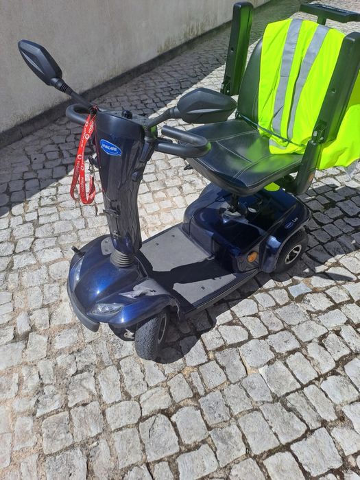 Scooter electrica 4 rodas