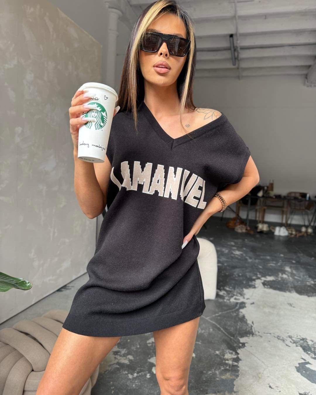 Sweter damski LaManuel College Uni czarny beżowy
