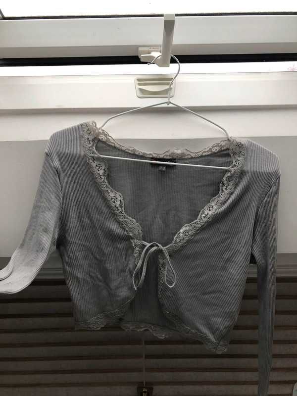 Prążkowany krótki top
