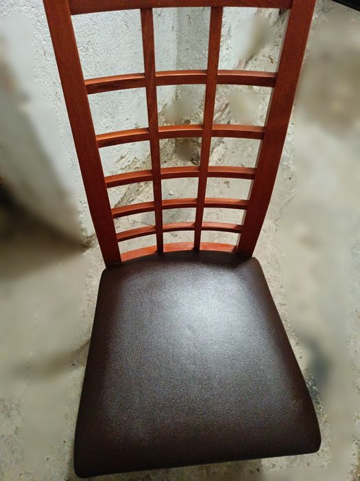 4 Krzesła drewniane