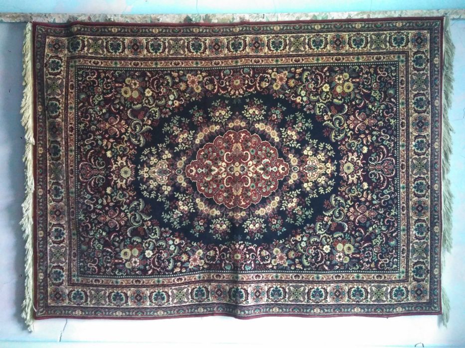 Ковер персидский винтажный  из натуральной шерсти.