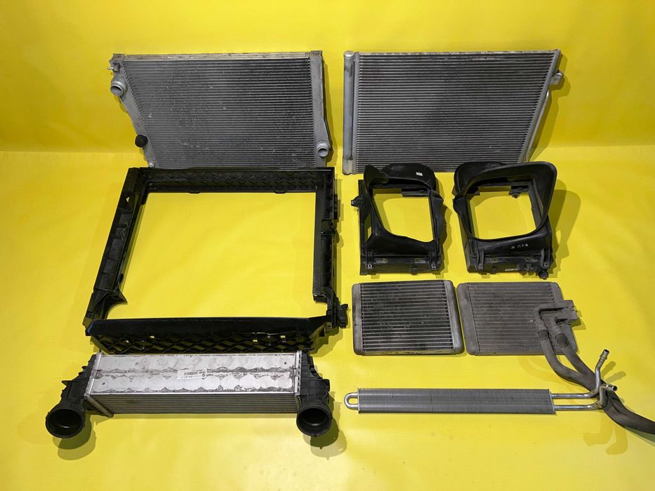 Радиатор BMW X5 E70 основной кондиционера БМВ Х5 Е70 интеркуллера АКПП