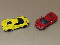 Dwa modele samochodu sportowego Ford GT majorette