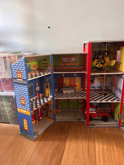 KidKraft drewniany domek superbohatera straż policja, dom dla lalek,