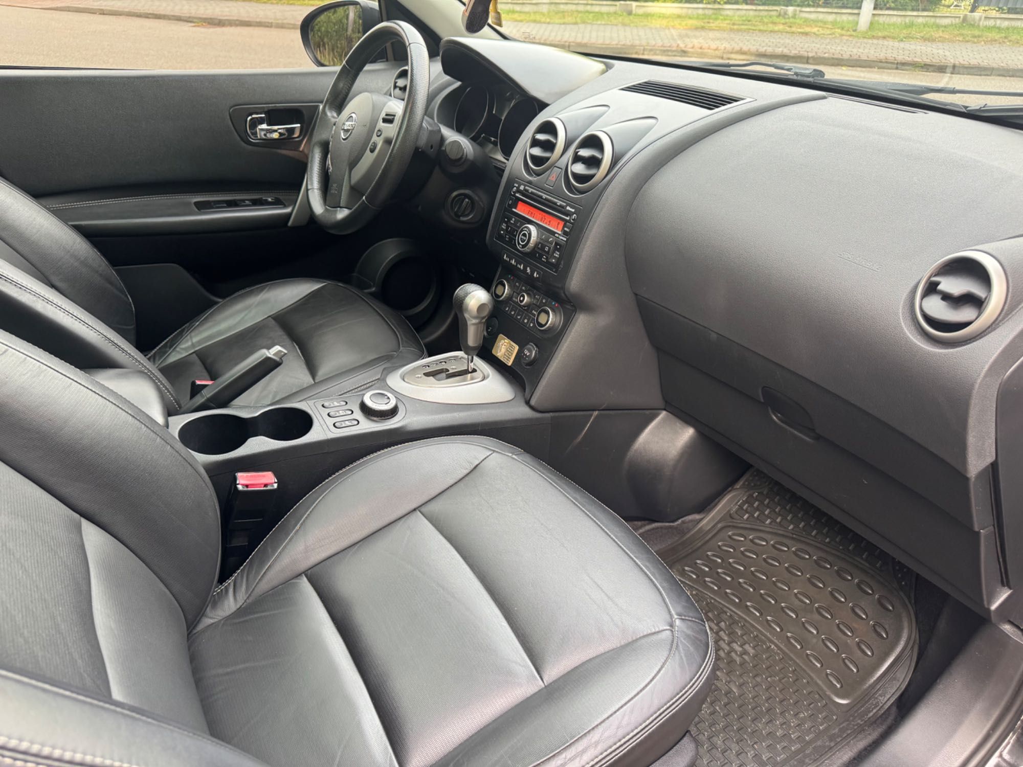 Nissan Qashqai •Panorama•Automat•Skóra•