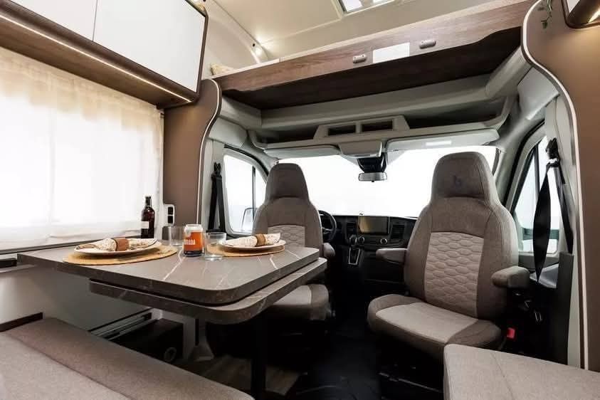 Wynajem nowego kampera benimar sport 5 osobowy