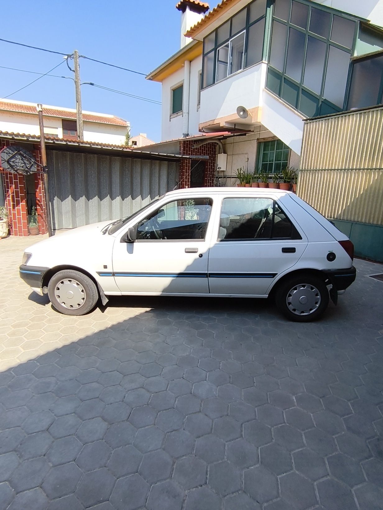 Vendo Ford Fiesta 1.1
