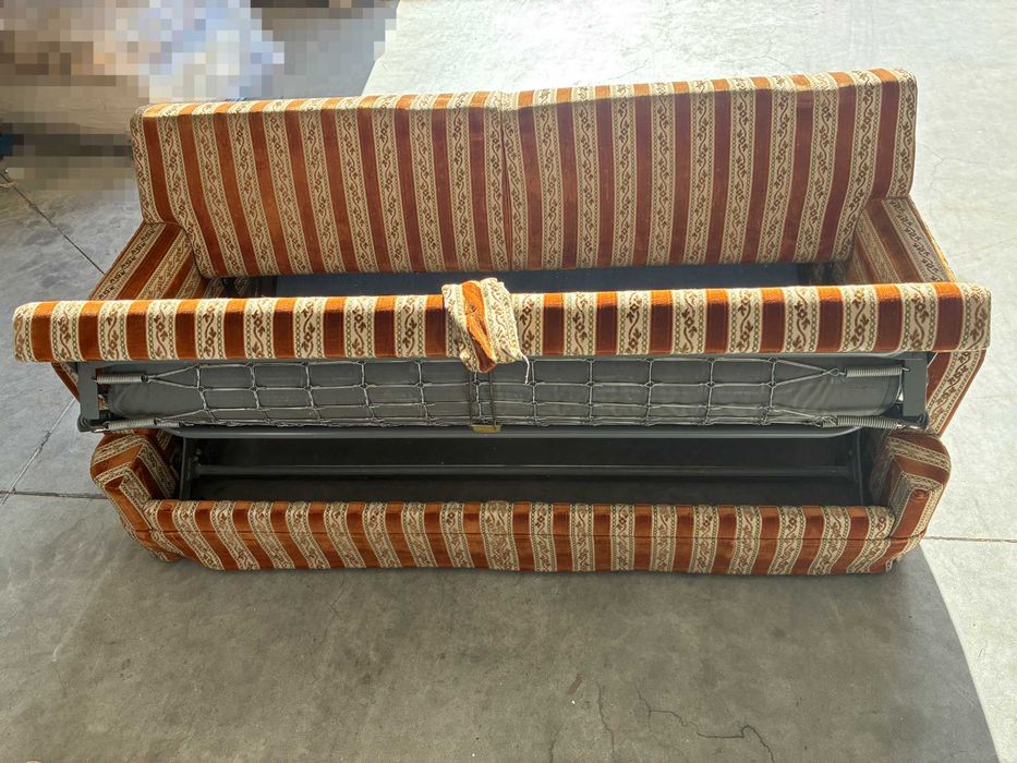 Conjunto de Sofá com cama + Poltronas - Qtd. 1 Und.