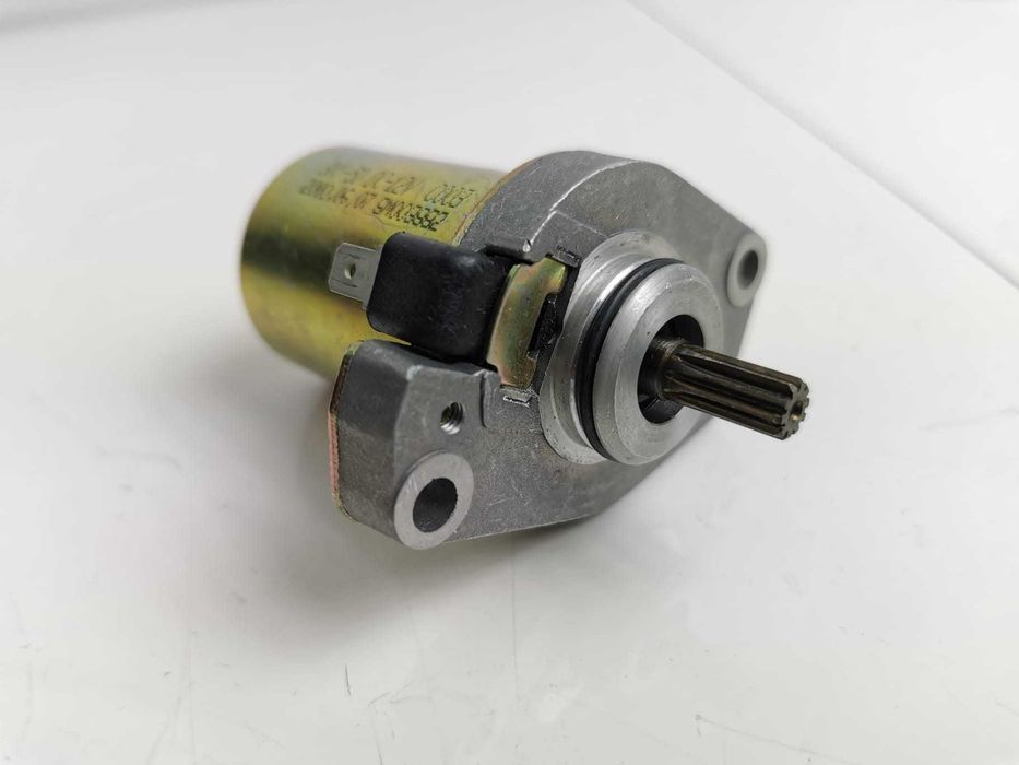 Rozrusznik skuter  YAMAHA MINARELLI  NOWY