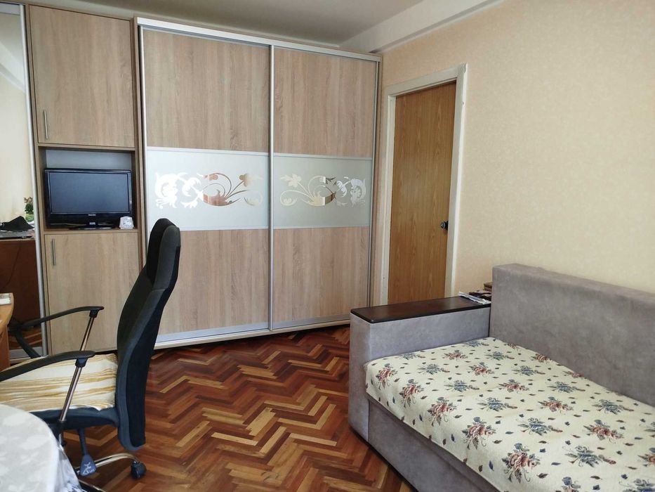 2-к. квартира 48м2 з балконом Воскресенський,25-Б Перова Воскресенка