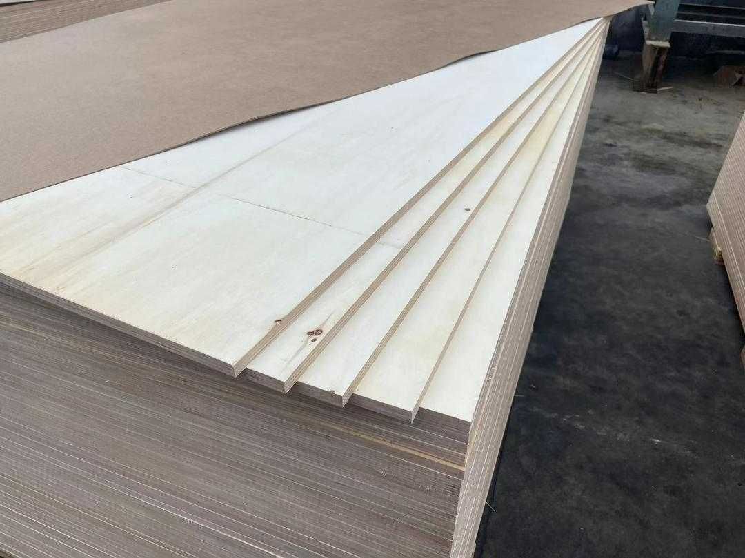 Sklejka 15mm WYSOKA JAKOŚĆ  2440x1220mm ,  LEKKA TOPOLA targi, stoiska