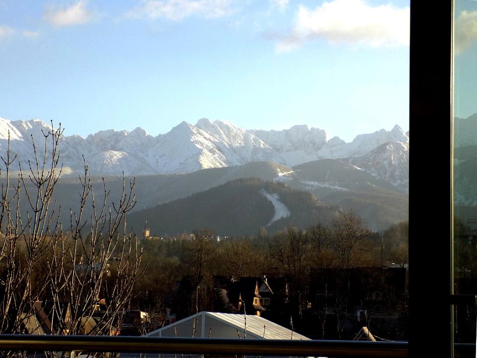 Pokój, apartament w Zakopanem z widokiem na góry - cała panorama Tatr.