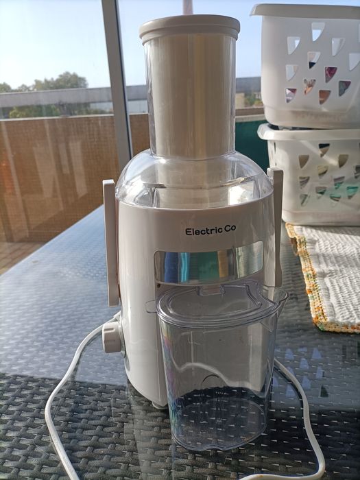 Máquina de sumos electric co