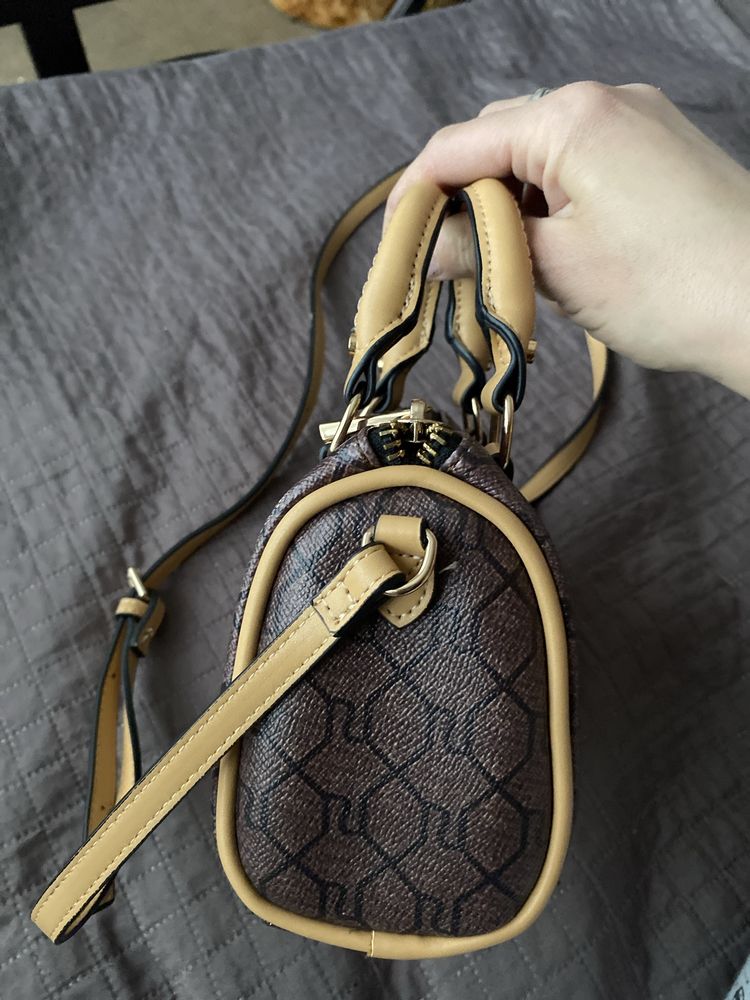Mala torebka river island kuferek viral  ala lv
