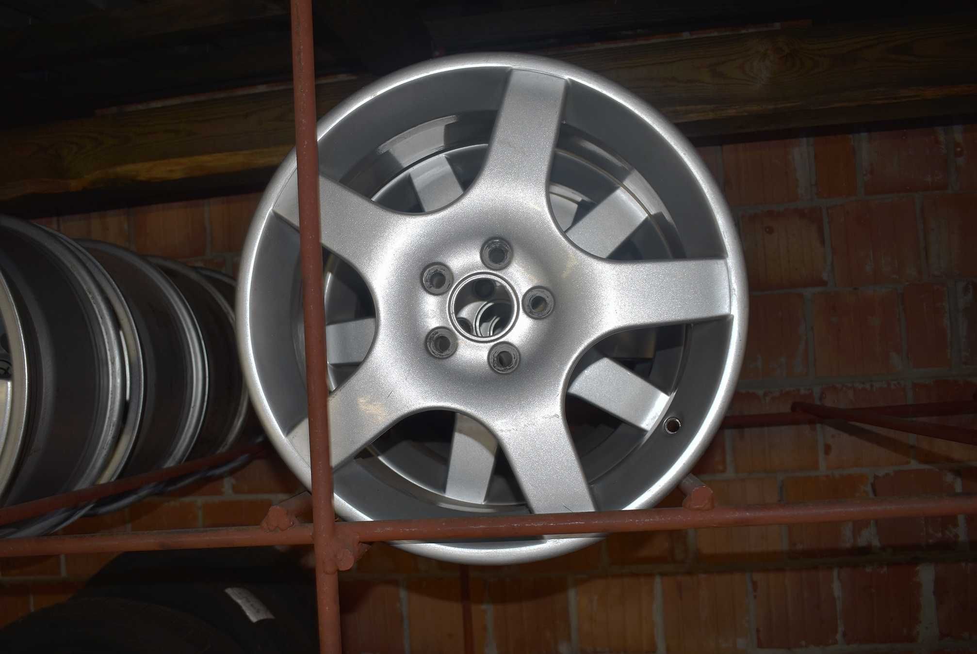 Felgi aluminiowe alufelgi BTE 8jx17h2 ET17 5x100 SEAT SKODA TOYOTA