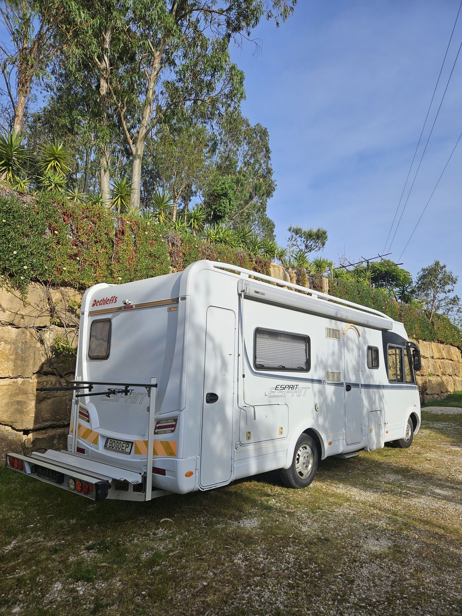 Autocaravana  Dethleffs  2014 vendo/troco por Imóvel