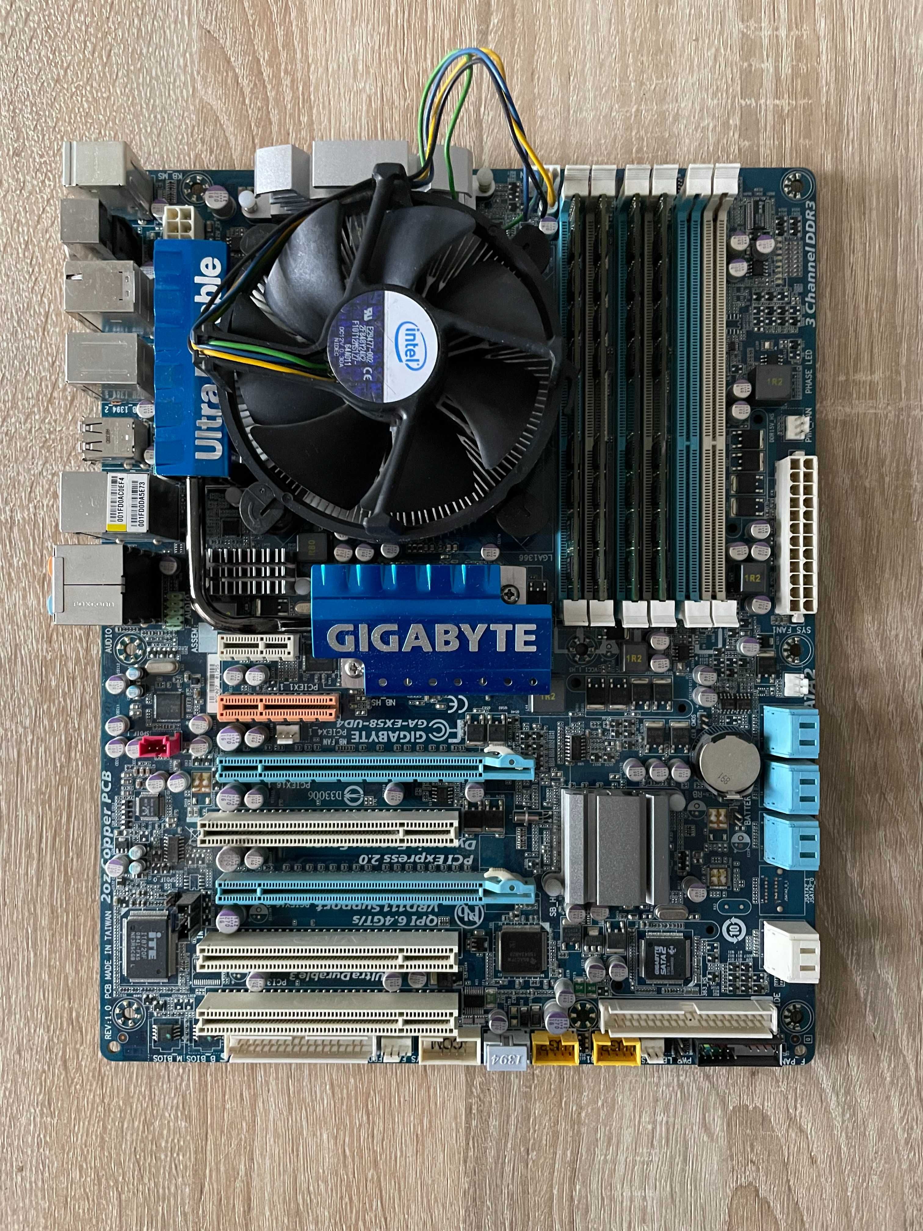 Płyta główna GIGABYTE GA-EX58-UD4 + Intel Core i7-920