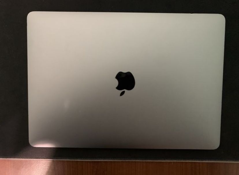 Macbook Pro late 2018 touchbar i7 16/1TB