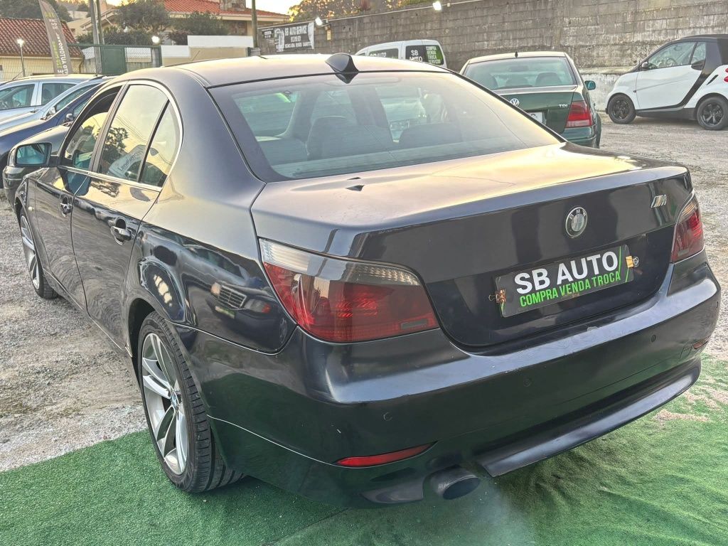 BMW 520d 163 cv de 2006 impecável uns a fazer de estética nada mais