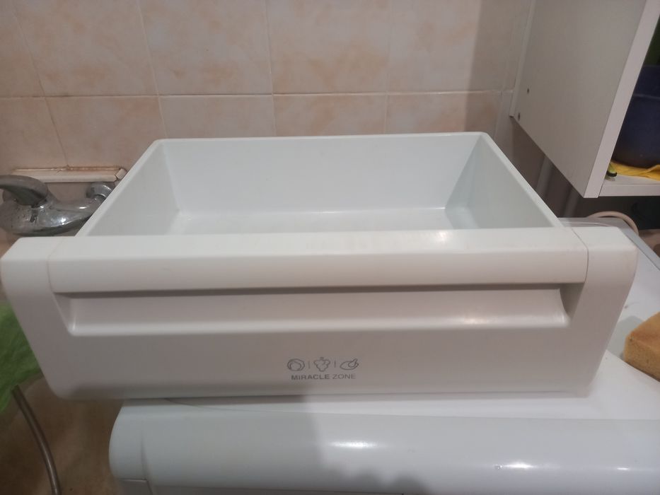 Ящики для холодильника .