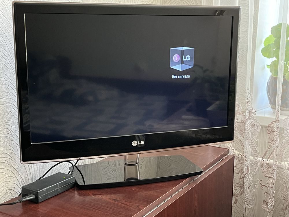 Телевізор LG26LV2500