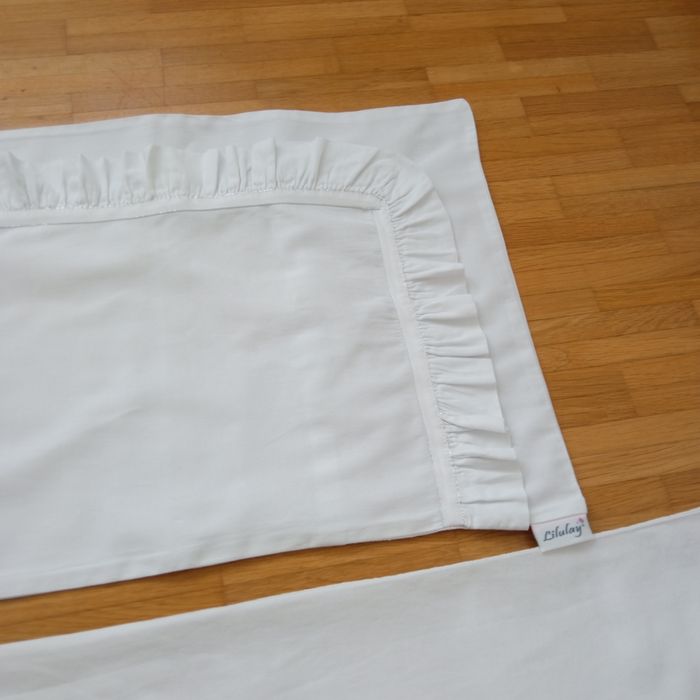 Pościel biała niemowlęca z falbanką Lilulay