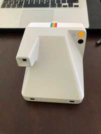 Máquina Polaroid now white 1ª geração
