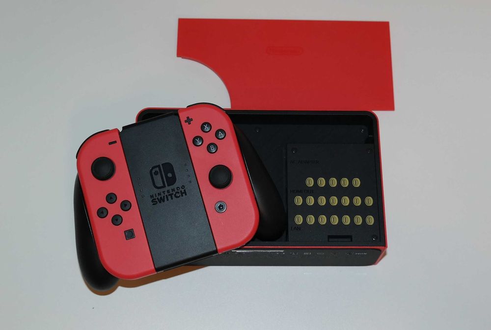 Nintendo Switch Oled Mario, 256 GB przeróbka Kamikaze CFW + Dodatki