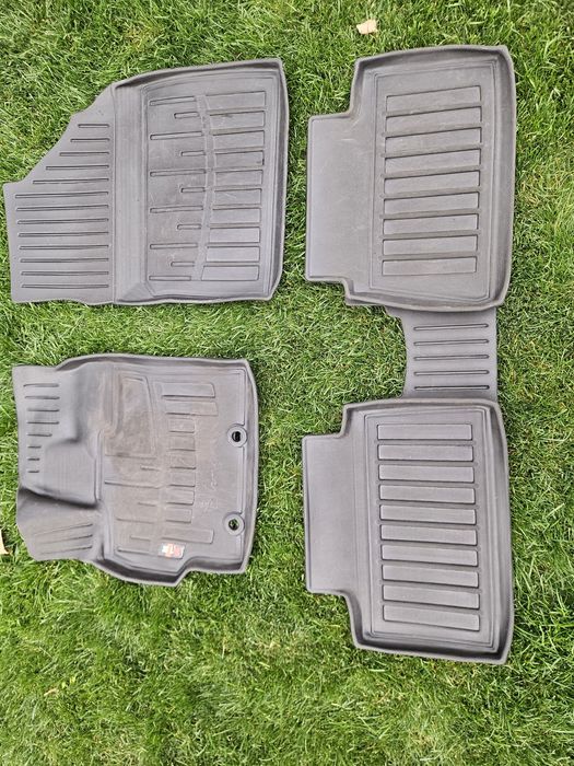 Коврики Toyota Yaris cross 3D line