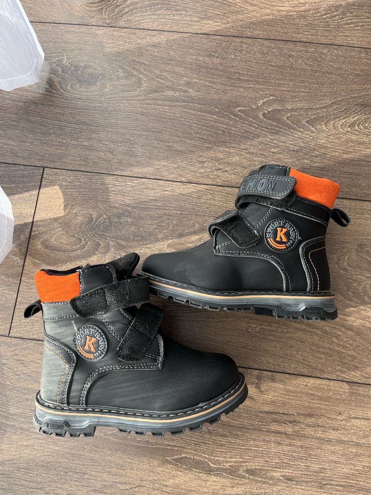 Nowe buty zimowe dla dziecka rozmiar 26