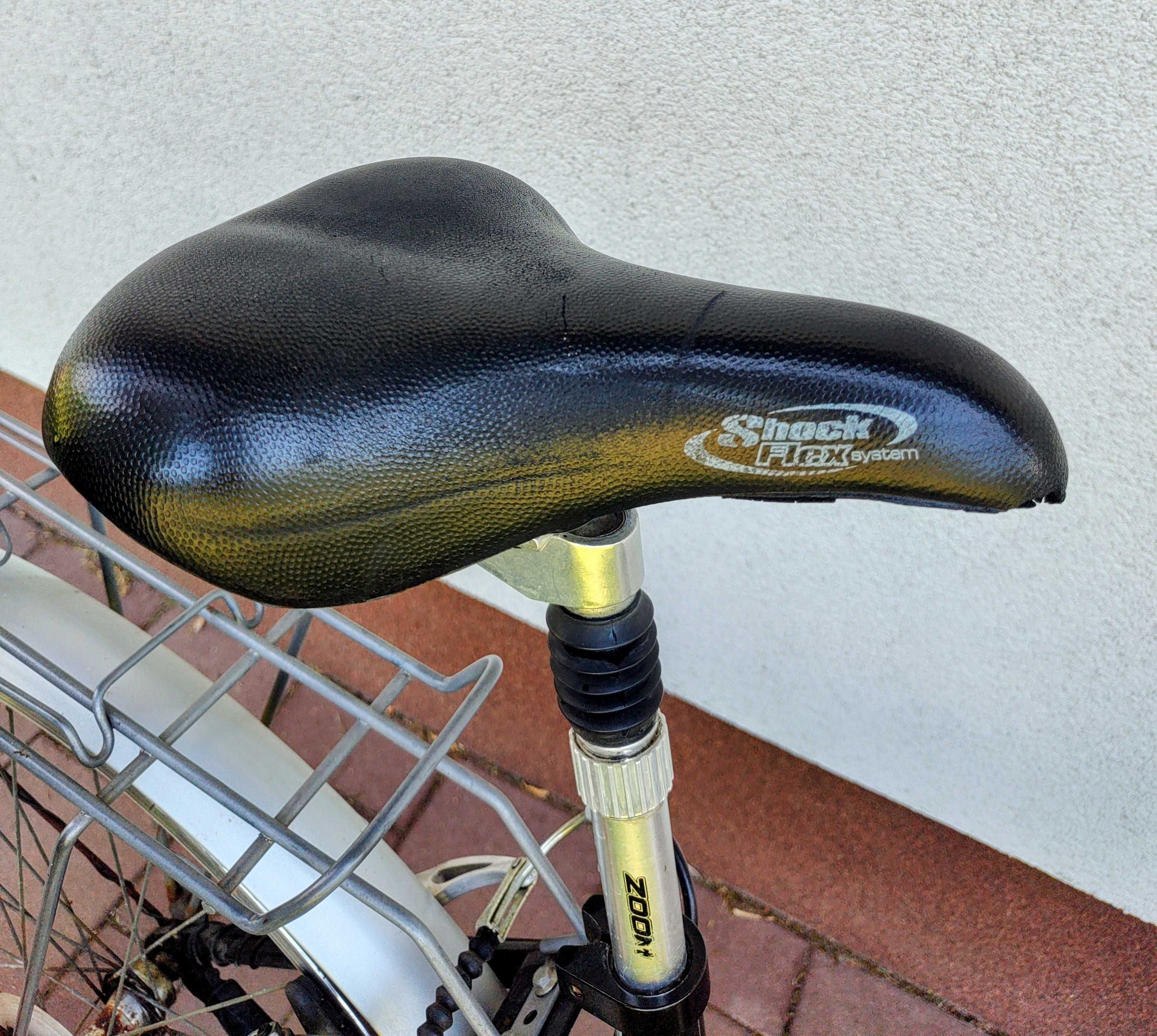 Rower trekkingowy  DELTA  trek light 28" damski