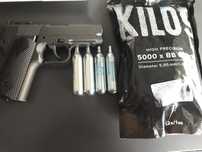 Pistola+botijas co2 + bolas
