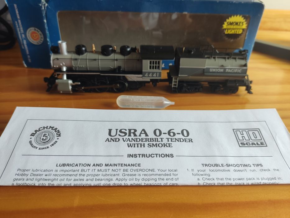 Locomotiva H0 Bachmann USRA 060 com fumo e Tender Vanderbilt