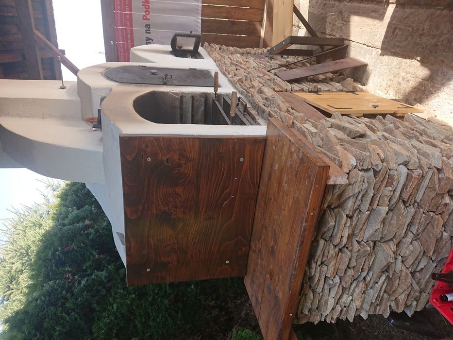 Wedzarnia, piec na pizze, grill.