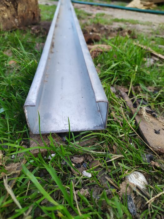 Słupki, profile grube stalowe lub ocynkowane, różne grubości ane 240cm