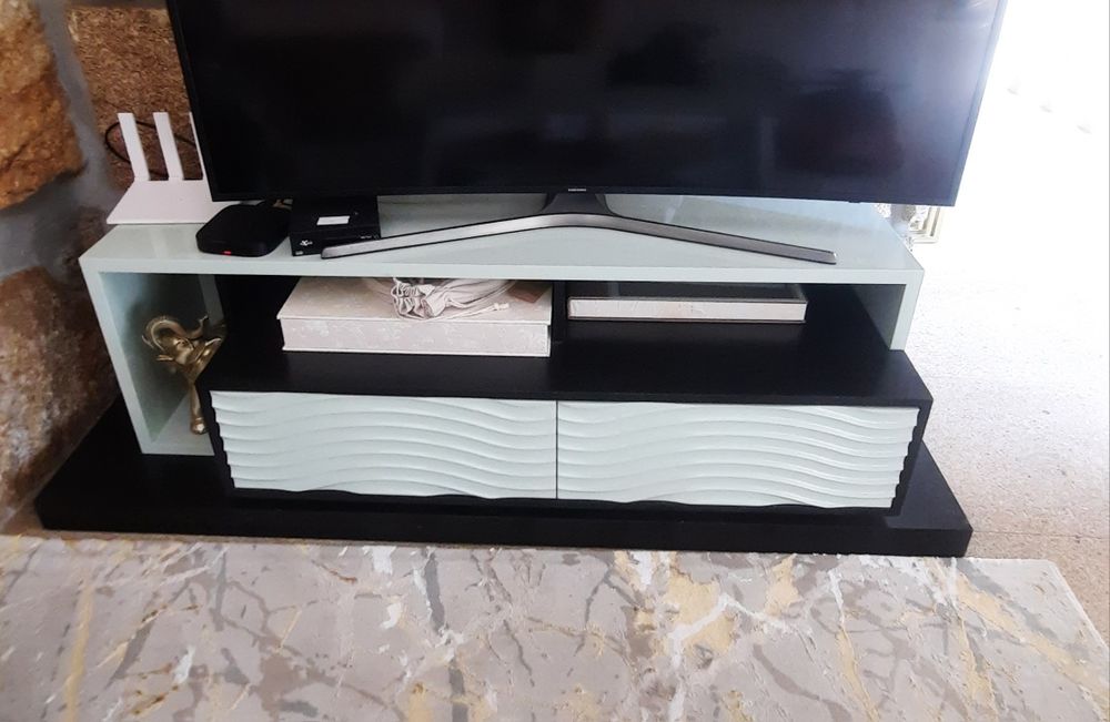 Movel para TV lacado