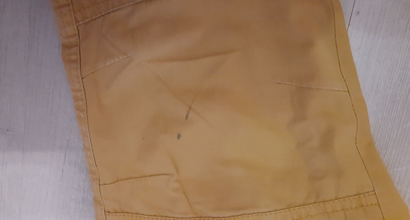 Musztardowe spodnie Coccodrillo r. 122 z podszewką