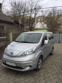 NISSAN eNV-200 EVALIA (40-кВтг), 7-місць.