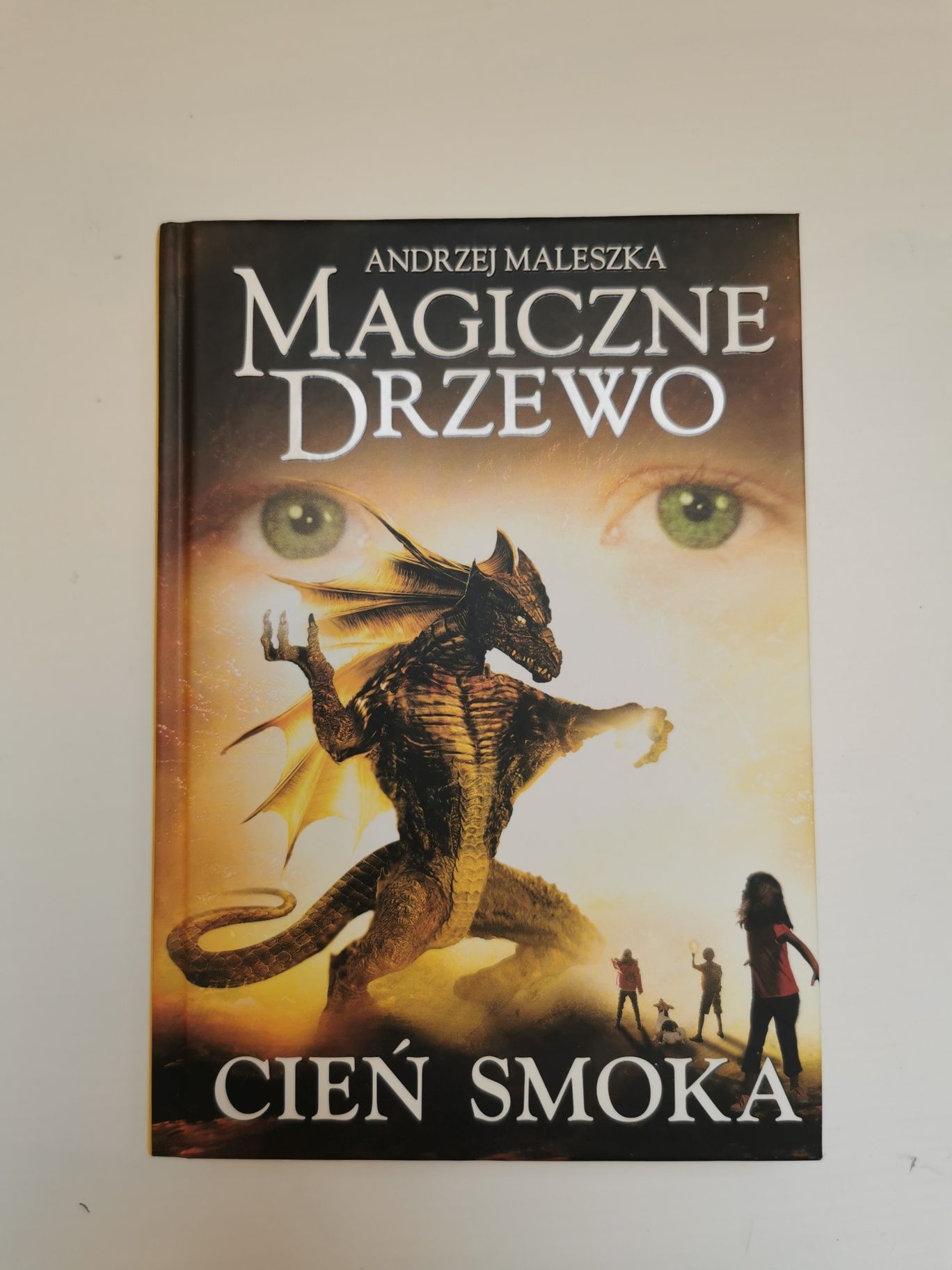 Magiczne Drzewo Cień Smoka