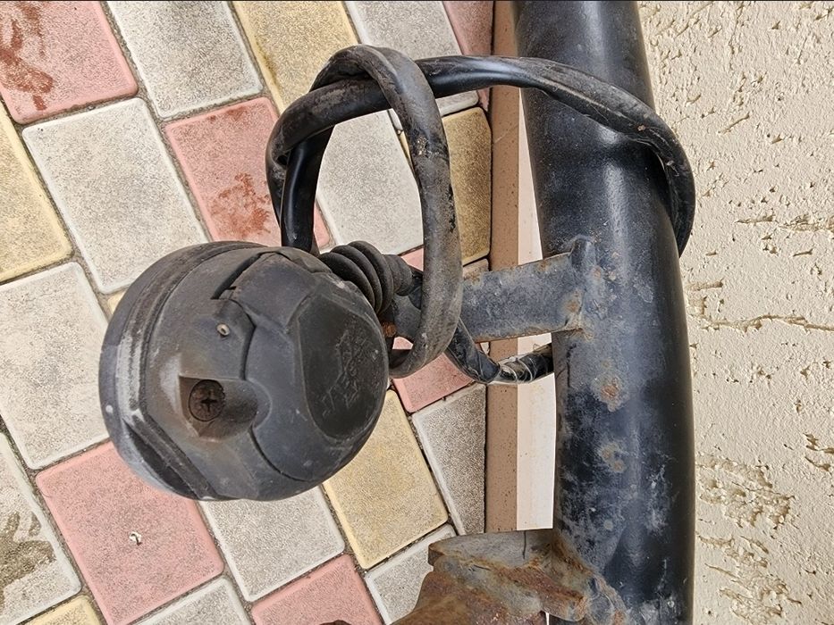 Фаркоп VW Touran / Тоуран