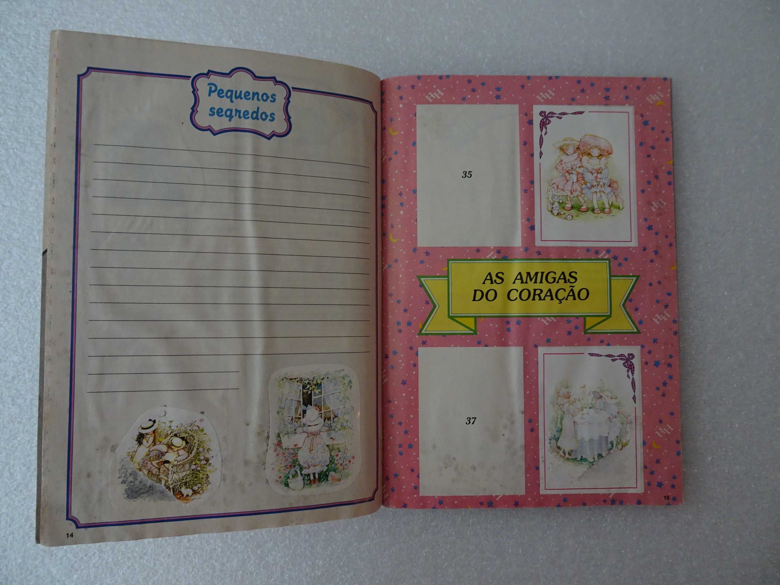 Caderneta de cromos Holly Hobbie - Panini - Tem 99 cromos