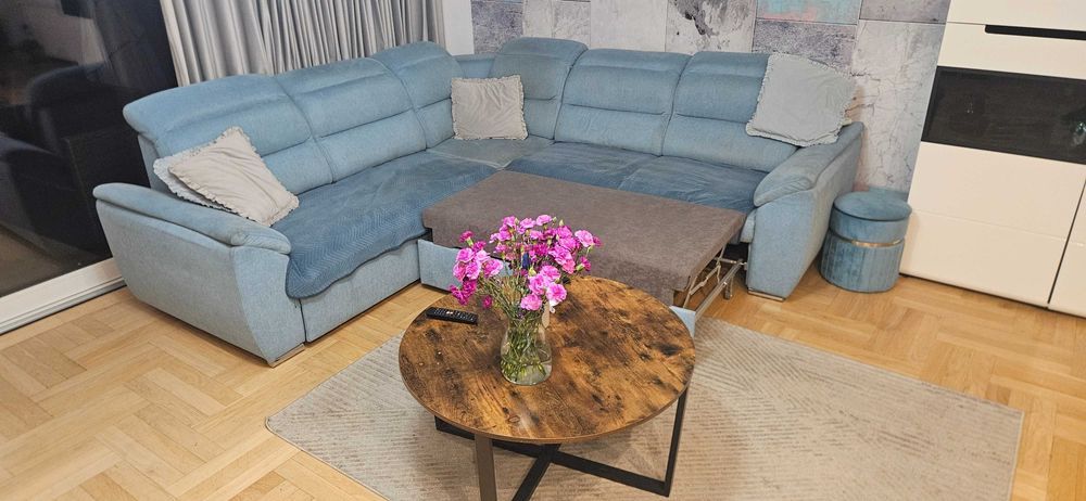 Narożnik duży z funkcją spania stolik gratis