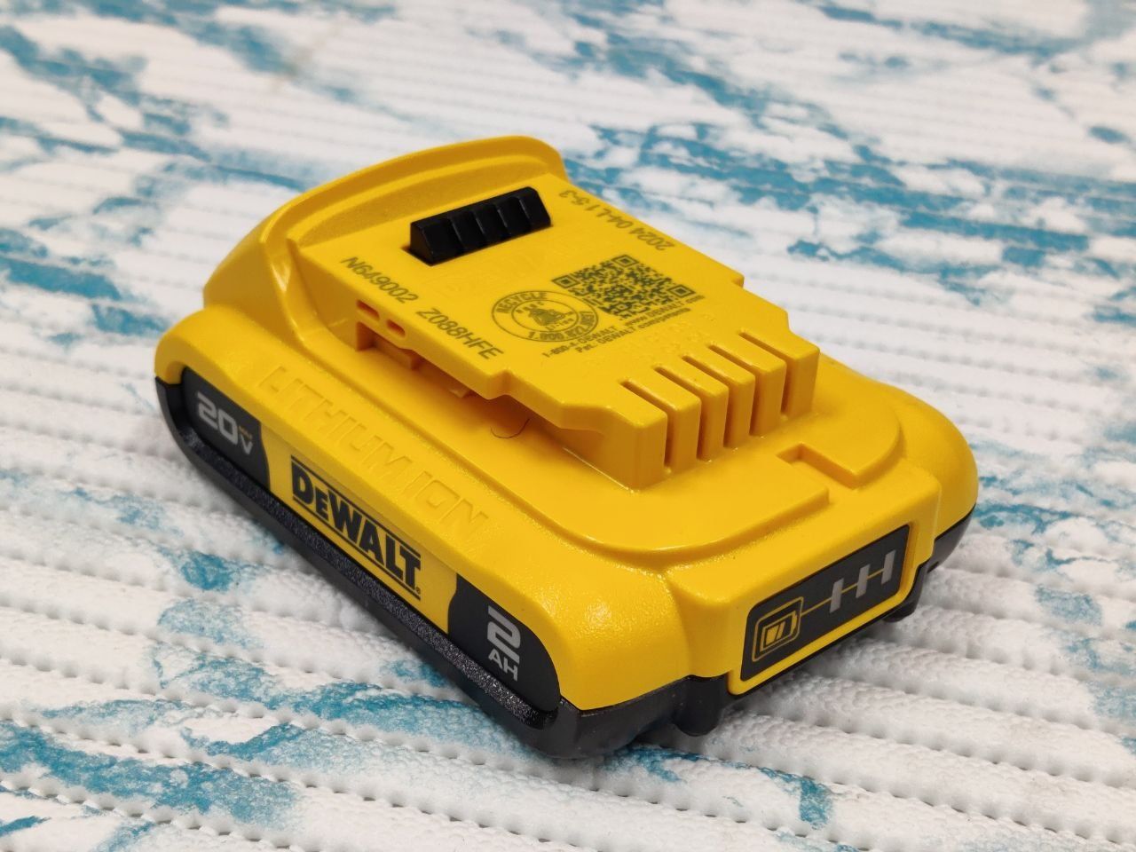 Акумулятор, батарея DEWALT 2Ah DCB203. 20V. 2024 рік!
DeWALT DCL043
De