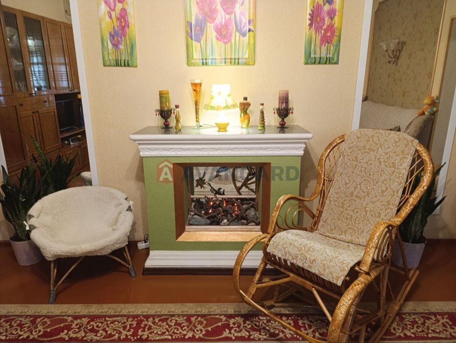 Продам частину будинку в центрі Бородинського (поряд із Сільпо)