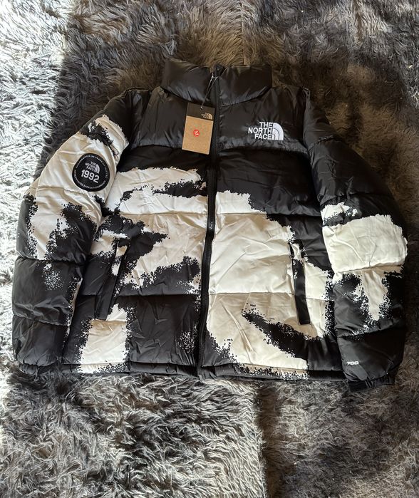THE NORTH FACE Printed 30 Anniversary Jacket